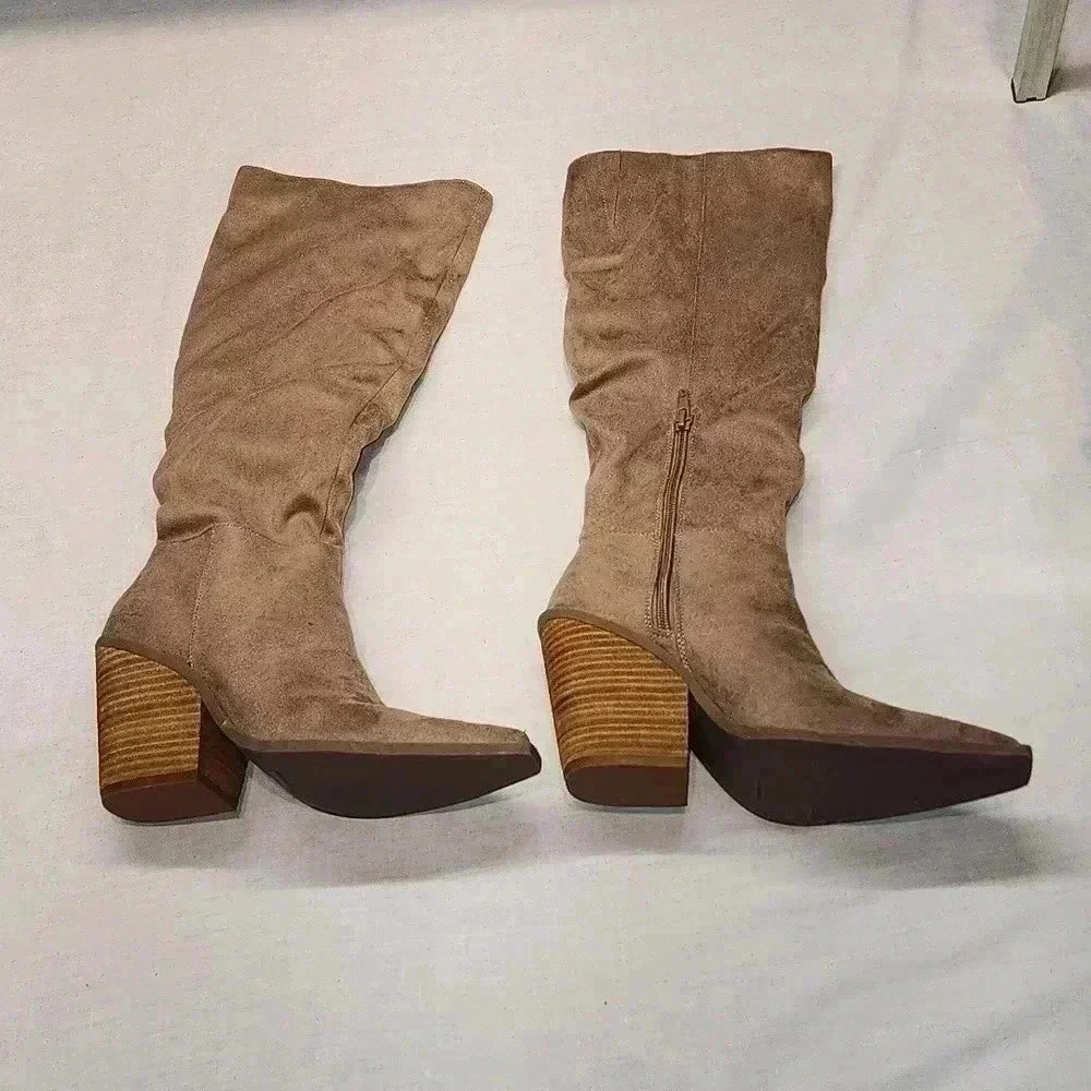 Charles By Charles David Boots Size 6 Color Tan. - image 8